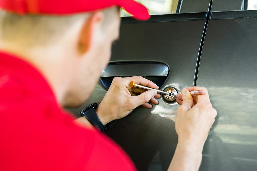 car-lockouts-assistance